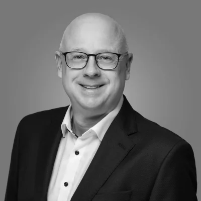 Tenostendarp-Nico-400×400 Portrait